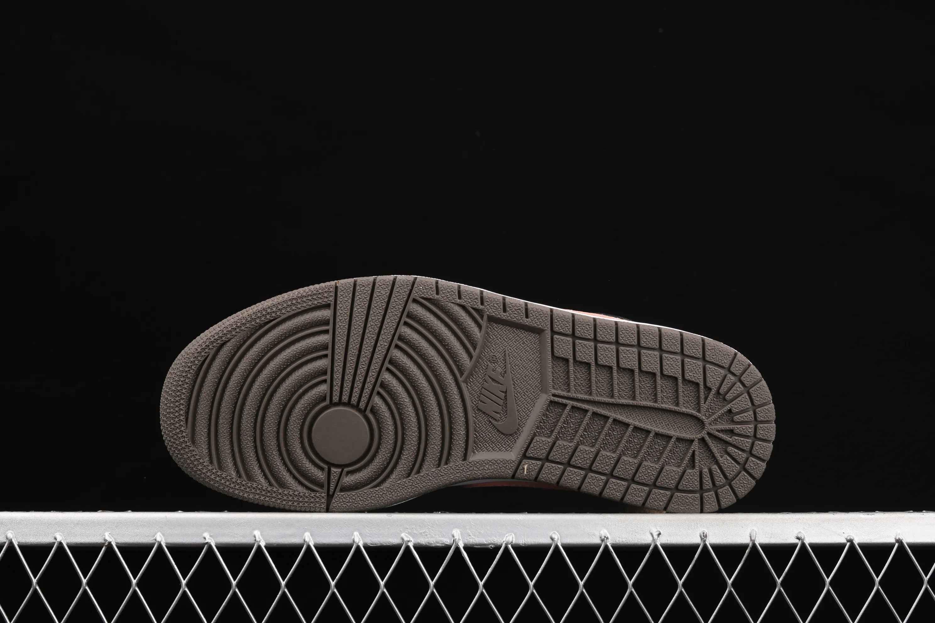 All categories Air Jordan Jordan series basketball shoes Air Jordan 1 Mid Air Jordan 1 Mid AJ1 Joe 1 black pink peach Goddess Day mid-top basketball shoes DH0210-100